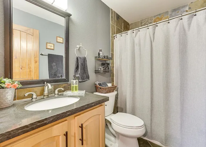 Private Outdoor Oasis! Home, 5 Mi To Dtwn