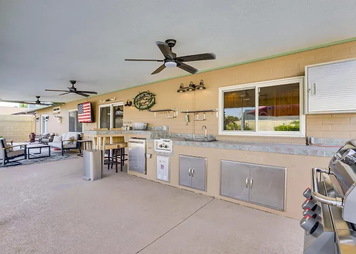 Private Outdoor Oasis! Home, 5 Mi To Dtwn *