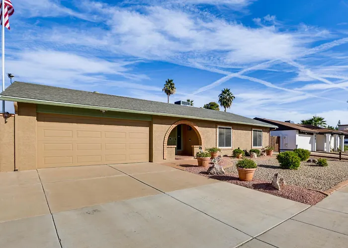Private Outdoor Oasis! Home, 5 Mi To Dtwn Holiday home